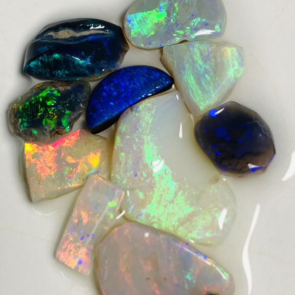 Lightning Ridge Opal Rubs Parcel Black , Semi Black & Crystal parcel from the Miners Bench® 18.5cts Stunning Bright Vivid fires to faces 17x12x3mm to 9x3x1.5mm WST68