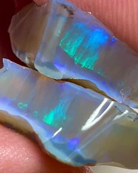 Coober Pedy Dark Crystal Seam opal rough split pair 30.00cts Green./Blue sun flashes 24x15x6mm & 20x18x5mm NSW186