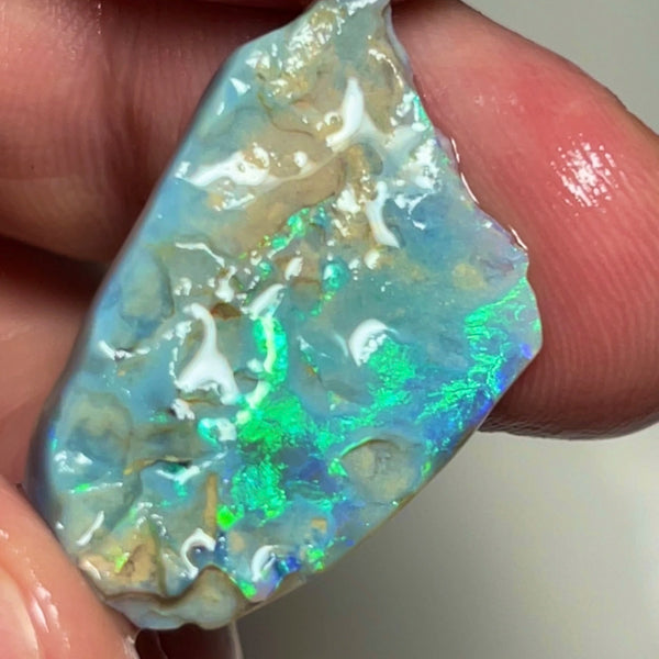 Lightning Ridge Rough Seam 11.50cts Gorgeous Blues & greens with flashes of yellows on dark base 25.000 x 17.000 x 4.000 mm NEW18