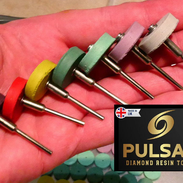 PULSAR DIAMOND® Mini Ripper™ High Purity Diamond Resin Wheels 7 piece Sets 800-1500-3k-6k-10k-15k-30k Grits 2.35mm or 3mm mandrels 22mm Diameter x 5mm Width Soft-Touch Resin Designed for opal  Lapidary Burr For Rotary Tools carving points MADE IN THE UK