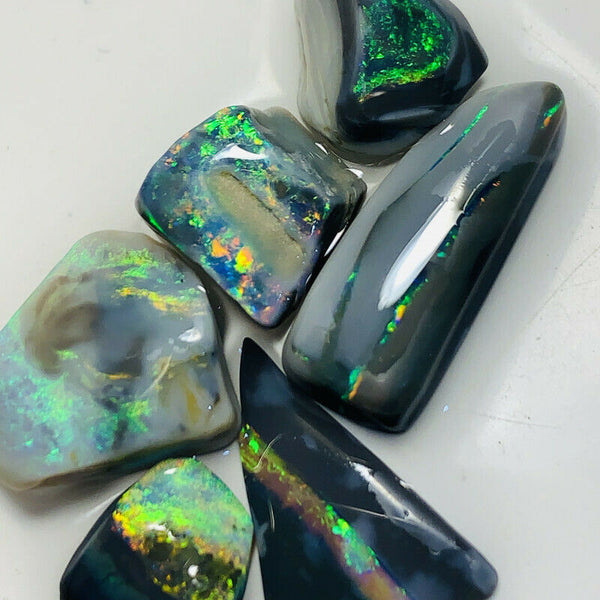 Australian Opal Rough Rubs parcel Gem Grade MULGA® Black & Semi Black Opal Miners Bench® Rubs 30cts Lots of Lovely Sharp bright FIRES / MULTIFIRES 20x7x5mm to 15x7x1mm GEM20