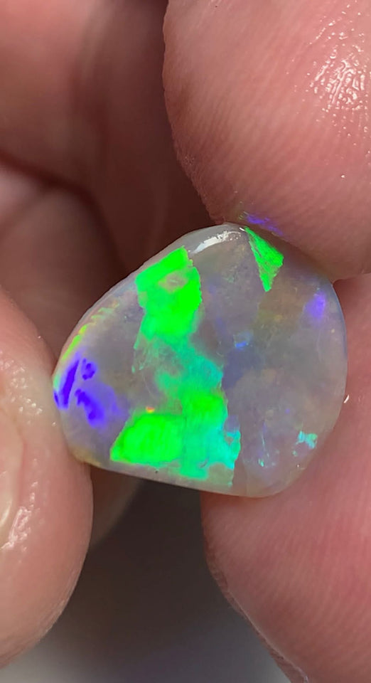Australian Opal Crystal Rough / Rub / Preform High Grade 2.7cts Jewellery Grade Bright Multi fires 16x15x1mm WSJ58