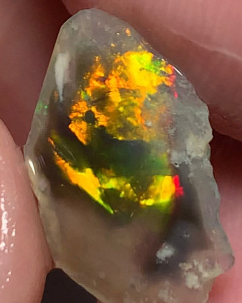 Australian Opal Gem Grade Single semi Black 2.4cts Rub/Rough Super bright Call 999 FIRE FIRE Broad flash pattern 18x12x1.5mm WSN29