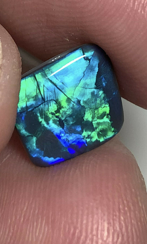 Australian Black Opal Gemstone 2.6cts AAA Quality Mulga® N1 Body Tone B1 Brightness Saturation of Green & Blue tones 10x9x2.5mm GEM26
