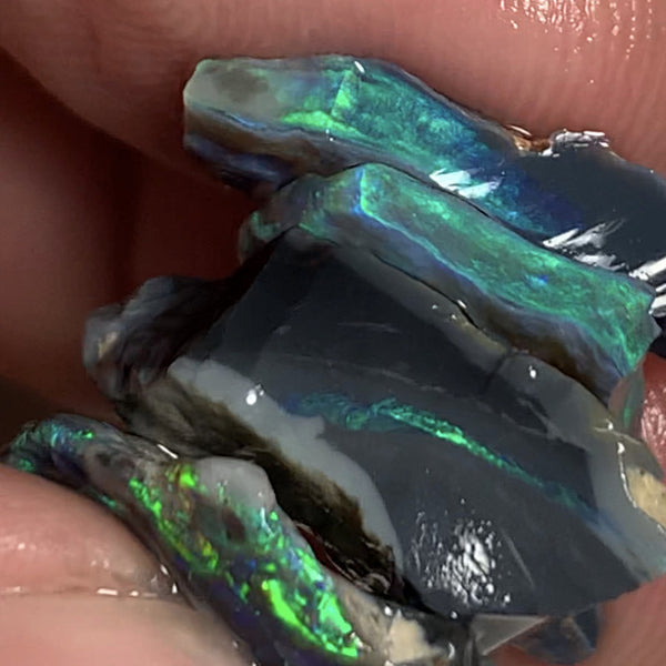 Australian Rough Opal Black Seam Stack 23cts  Exotic Gorgeous Bright Lovely FIRES in nice bars to cut 17x10x6mm to 20x6x3mm WSP59